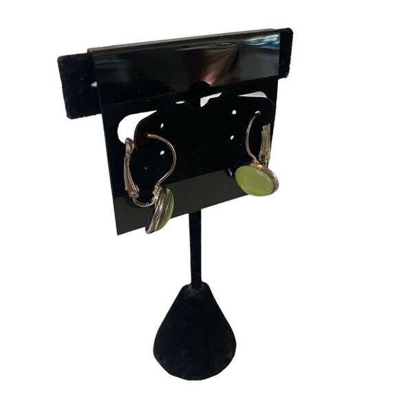 Beautiful Shade of Luminescent Green & Silver Toned Vintage Huggie Hoops. - Picture 3 of 6